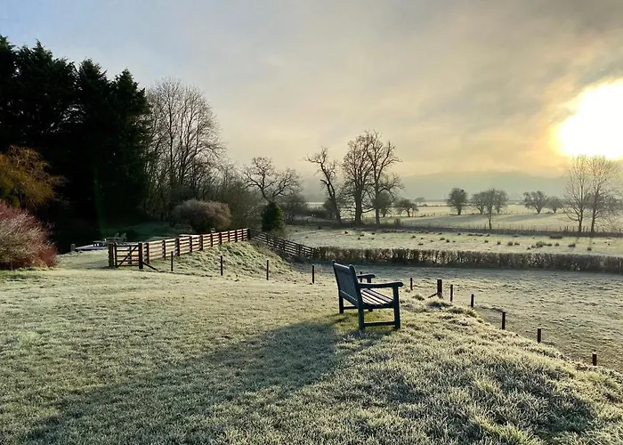 Cwmbach Lodge Luxury B&B