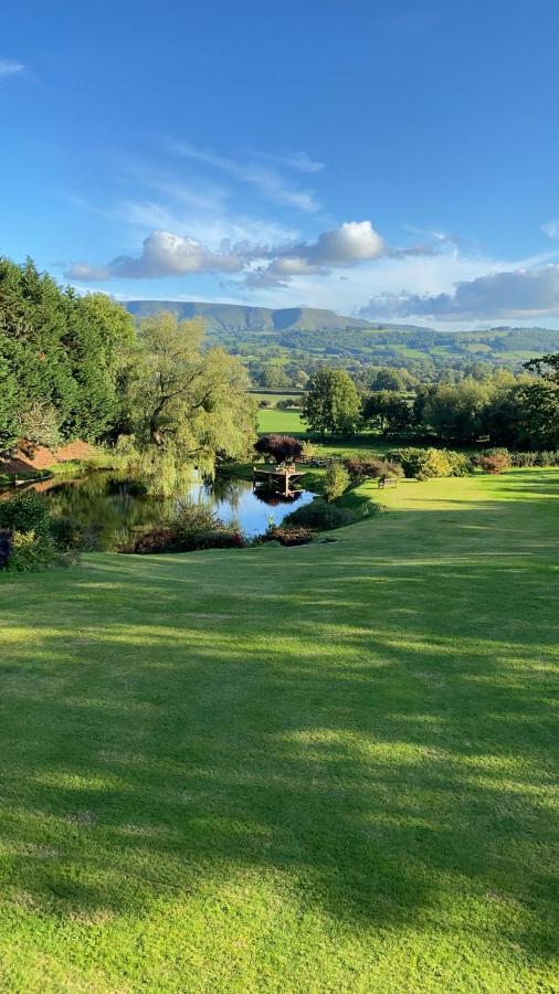 Cwmbach Luxury Bed & Breakfast